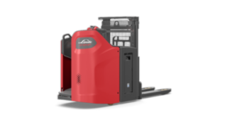 No D12 HP SP da Linde, o operador está ligeiramente virado num ângulo de 45 graus em relação aos garfos. No D12 HP SP da Linde, o operador está ligeiramente virado num ângulo de 45 graus em relação aos garfos.