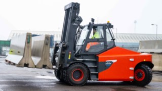 A série E100-E180 em operação.