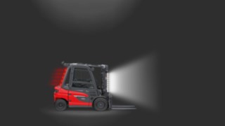 Um empilhador contrapesado da Linde MH equipado com LED Stripes da Linde. Um empilhador contrapesado da Linde MH equipado com LED Stripes da Linde.