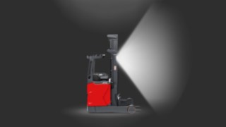 Um empilhador retrátil da Linde MH equipado com o Linde VertiLight. Um empilhador retrátil da Linde MH equipado com o Linde VertiLight.