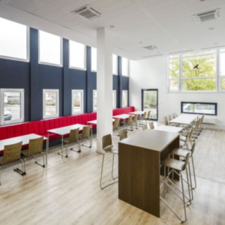 Vista do interior do novo edifício da Linde