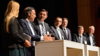 Discussão no pódio no final do 6.º Simpósio Material Handling