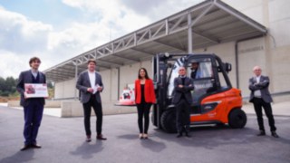 Linde Material Handling entrega o seu empilhador número um milhão